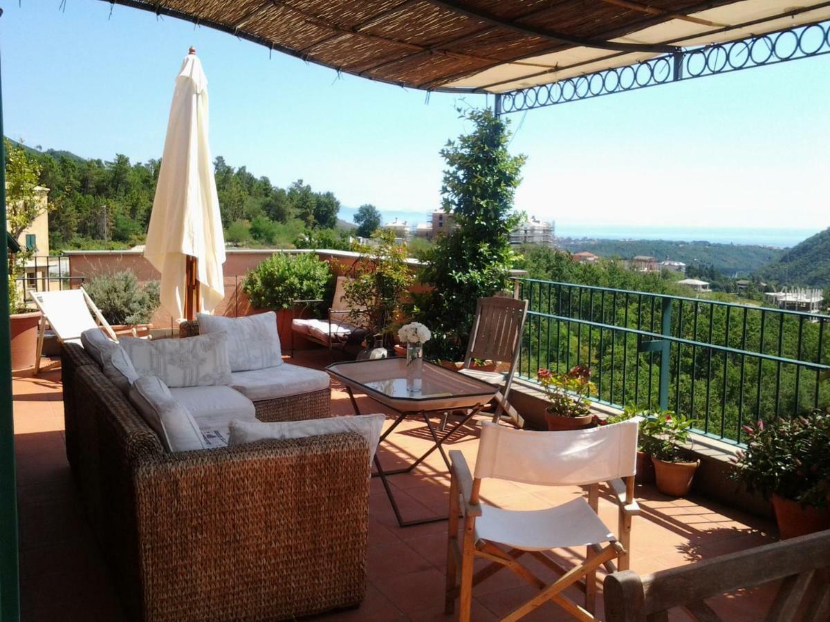 Attico Con Vista Spettacolare Cogoleto Villa Exterior photo
